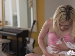 Блондинки, Минет, Кончили внутрь, Оргазм, Жесткий секс, Бритые, Короткая стрижка, Сиськи