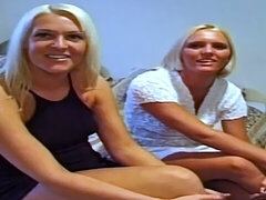 In den arsch, Blondine, Blasen, Schmutzig, Fingern, Hd, Milf, Mutti