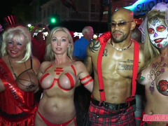 18, 露出狂, 淫乱熟女, 裸, パーティ, 公共, ティーン, オッパイの