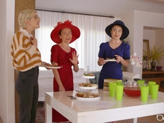 Américain, Salle de bains, Grosse bite, Gros seins, Sucer une bite, Hard, Étudiant, Nénés