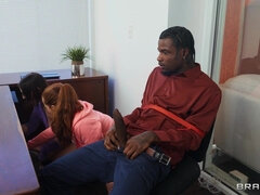 Grote kont, Bruinharig, Rondborstig, Hardcore, Roodharige vrouw, Hangende tieten, Trio, Tieten likken