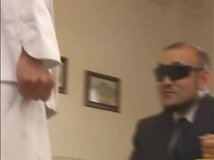 Tetas grandes, Japonés, Público