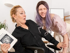 デカ尻, デカパイ, フェラチオ, バック, デブ, 熟年, オフィス, 赤毛