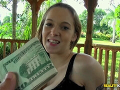 Blonde, Sucer une bite, Faciale, Lunettes, Hard, De plein air, Pov, Pute
