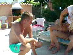 浮気する, 顔射, ドイツ人, 淫乱熟女, 母, アウトドア, 公共, 三人