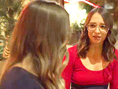 Blasen, Fesselspiele, Braunhaarige, Aufs gesicht abspritzen, Frau frau mann, Würgen, Flotter dreier