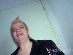 Leie, In den arsch, Wohlbeleibte schöne frauen, Deutsch, Im freien, Öffentlich, Rasiert, Spielzeuge