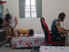 Amateur, Tromperie, Cocu, Petite amie, Fille latino, Séduite, Épouse