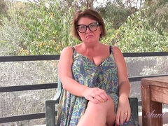 Hd, Hausfrau, Masturbation, Milf, Mutti, Im freien, Stiefmutter, Spielzeuge