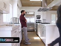 Aziatisch, Zwart, Diep in de keel, Hondjeshouding, Sperma in gezicht, Hd, Rijden, Tieten likken