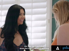 Stellung 69, Arsch, Grosse titten, Hd, Milf, Gummi, Rasiert, Erotischer film