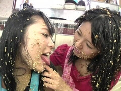 Bizarre, Fétiche, Petite amie, Hd, Japonaise, Lesbienne, Bizarre, Mouillée