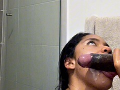 Amateur, Verga grande, Mamada, Ébano, Enorme, Público, Ducha, Puta