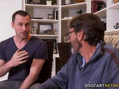 In den arsch, Grosser schwanz, Schwarz, Spermaladung, Doppelpenetration, Schwarz, Freundin, Flotter dreier