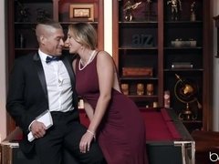 Arsch, Grosser schwanz, Grosse titten, Blasen, Betrug, Kleid, Riesig, Milf