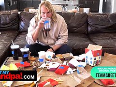 Cunnilingus, Mamada, Vestidas, Semen en la boca, Polla, Corridas faciales, Flaco, Adolescente