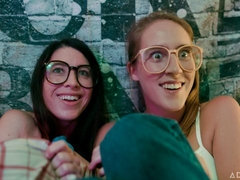 お尻, ブロンド, 人形, レズビアン, なめる, オナニー, オマンコ, ストリッピング