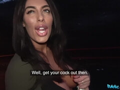 Amateur, Gros seins, Tromperie, Éjaculation interne, Masturbation, De plein air, Public, Voyeur
