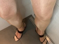 素人, フェティッシュ, ドイツ人, ヒール, ナイロン, 穴開きパンティ, 放尿, ストッキング