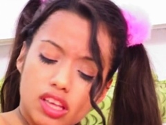 Braunhaarige, Fingern, Masturbation, Solo, Titten