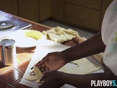 Сногсшибательные, Большая жопа, Черные, Одноклассница, Волосатые, На кухне, Соло, Молоденькие