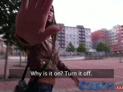Leie, Blasen, Auto, Tschechisch, Hd, Pov, Ablutschen, Titten