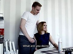 Sucer une bite, Femme couguar, Exam, Branlette thaïlandaise, Hd, Jarretelles, Professeur, Nénés