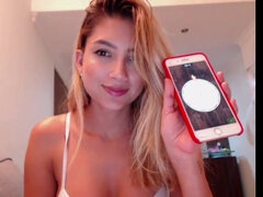 Красотки, Большие сиськи, Блондинки, Грудастые, Мастурбация, Натуральные сиськи, Соло, Сиськи