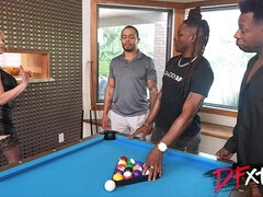 Culo grande, Tetona, Cornudo, Estilo perrito, Cuadrupleta, Grupo, Pajear, Tetas naturales