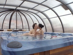 18 летние, Брюнетки, Парочка, Чешки, Европейки, Хд, Бассейн, Молоденькие