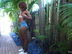 Leie, Blondine, Braunhaarige, Französisch, Hd, Latina, Im freien, Scherzbold