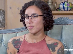 Leie, Braunhaarige, Brille, Masturbation, Natürlichen titten, Muschi, Rasiert, Solo