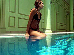Tussi, Ungarisch, Masturbation, Pool, Jungendliche (18+), Unter wasser