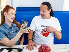 Gros cul, Grosse bite, Gros seins, En levrette, Souple, Petite amie, Mère que j'aimerais baiser, Rousse roux