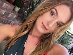 Culo, Culo grande, Rubia, Mamada, Estilo perrito, Al aire libre, Piscina, Tetas