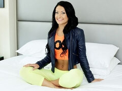 Culo grande, Verga grande, Mamada, Morena, Estilo perrito, Tetas naturales, Adolescente, Tetas