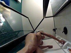 Sexy MILF Kirsten takes a shower