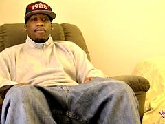 Noire, Noir ébène, Homosexuelle