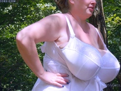 Hot BBW Big Boobs Plays Cam Free MILF Porn