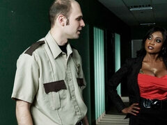 Большая жопа, Межрасовый секс, Поцелуи, Лизание, Белье, Милф, Киски, Стриптизерша