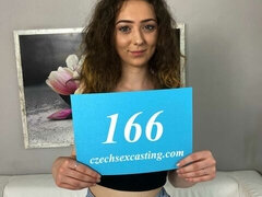 Grosser schwanz, Hundestellung, Lecken, Natürlichen titten, Muschi, Dürr, Jungendliche (18+), Titten