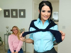 69, 指いじり, キス, レズビアン, なめる, オナニー, 淫乱熟女, ストリッピング