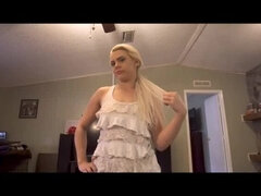 ブロンド, 着衣女と全裸男, 家族, 熟年, 淫乱熟女, 裸, 叫ぶ, ストリップ