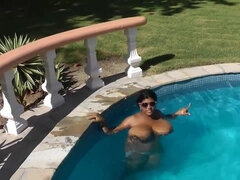 Amateur, Chica, Tetas grandes, Negro, Tetona, Piscina, Pov, Solo