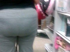 Latina milf ass in grey sweats