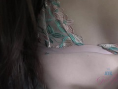 Amateur, Pieds, Doigter, Petite amie, Pov, Chatte, Fumer, Nénés