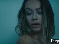 Passionate sex in the bathroom with Naomi Swann