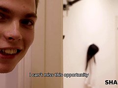 Bad, Blondine, Vollbusig, Geile alte tussi, Hd, Masturbation, Rau, Dusche