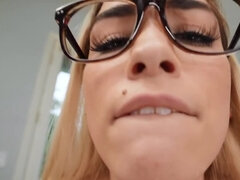 Blonde, Sucer une bite, En levrette, Doigter, Pov, Chatte, Adolescente