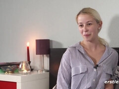 Amateur, Tetas grandes, Rubia, Alemán, Lesbiana, Tetas naturales, Afeitado, Solo